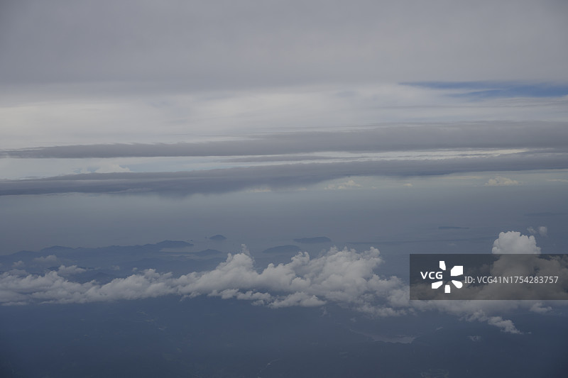 雨云，从飞机上看图片素材