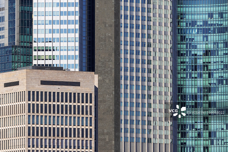 现代办公摩天大楼的外墙图片素材