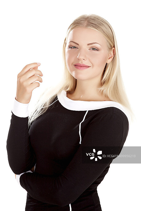 迷人自信的女商人，双臂交叉在白色背景上图片素材