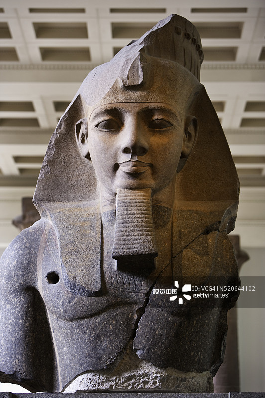 大英博物馆拉美西斯二世的巨型半身像图片素材