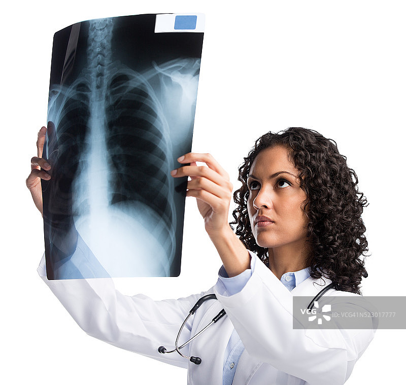 女医生检查肺部x光图片素材