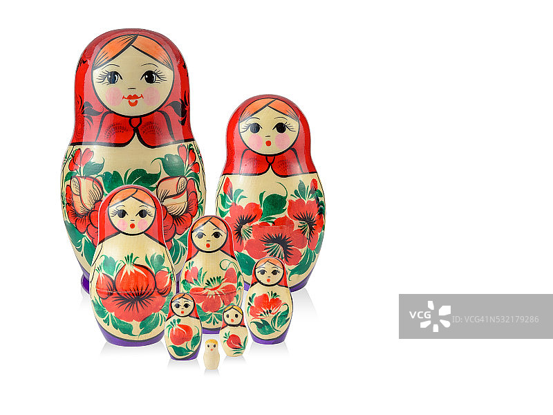 俄罗斯家庭将8个娃娃隔离。头巾或套娃要图片素材