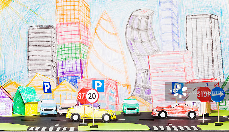 在玩具城的道路交通标志和汽车图片素材