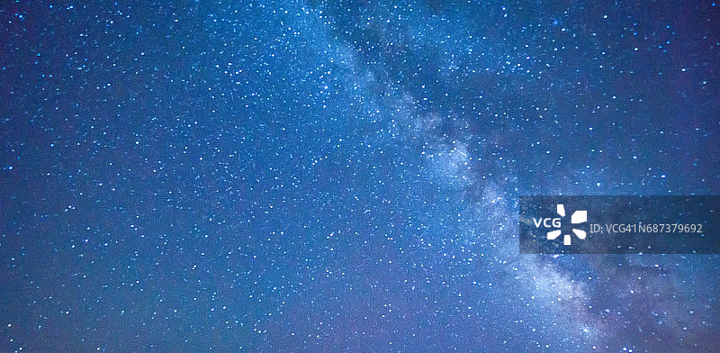 吉林巴丁沙漠中的银河图片素材
