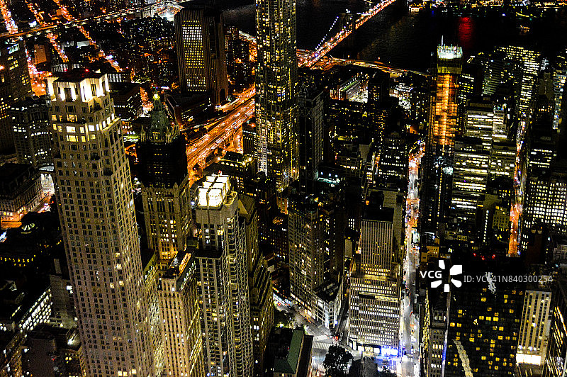 晚上的纽约天际线和城市景观图片素材