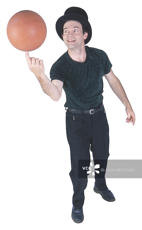 拿着篮球的人图片素材
