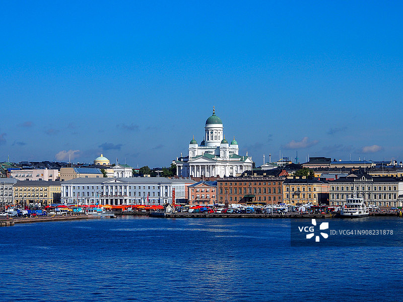 来自波罗的海的赫尔辛基城市景观，芬兰图片素材