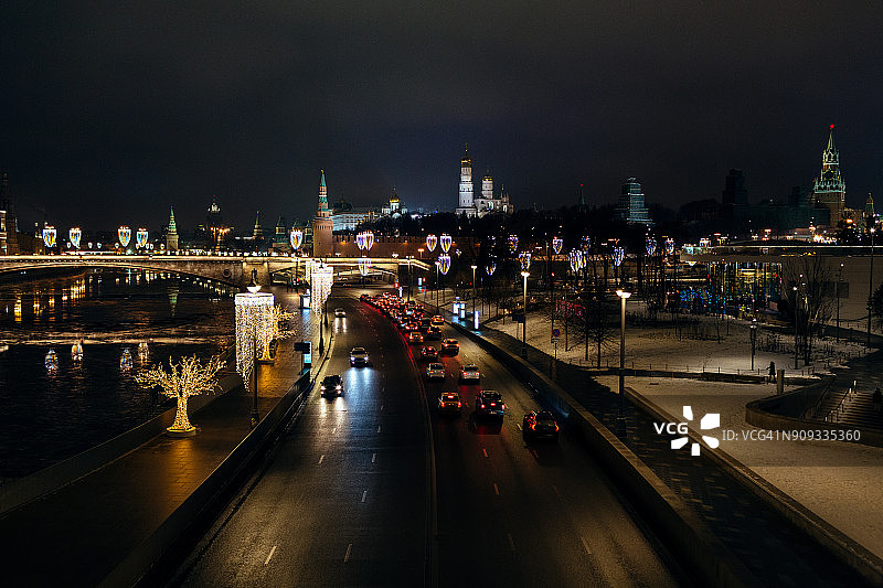 新年假期莫斯科克里姆林宫附近的交通状况图片素材