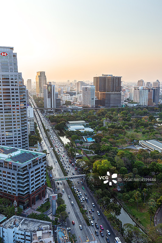 从上面俯瞰曼谷的隆皮尼公园图片素材