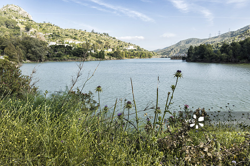 国王小径(Caminito del Rey)尽头的瓜达尔霍斯河，Málaga，安达卢西亚，西班牙。图片素材