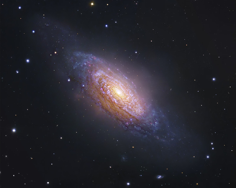 ngc3521，狮子座的旋涡星系。图片下载
