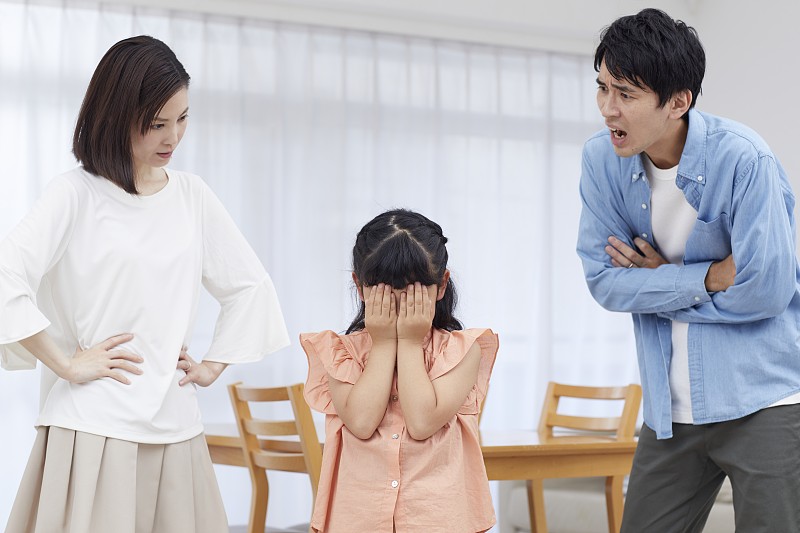 不满日本家庭图片下载