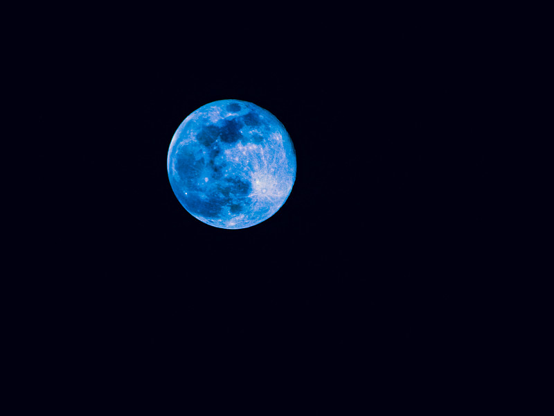 Blue Moon图片下载