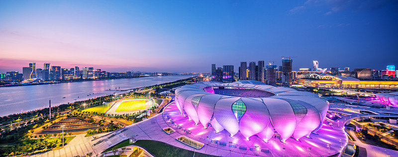 杭州奥体中心城市天际线夜景图片素材