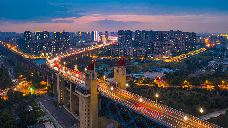 南京长江大桥夜景图片素材
