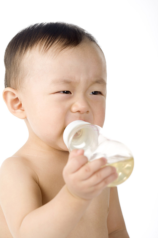 婴儿和奶瓶图片下载