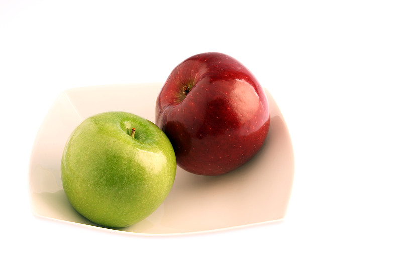 一个绿苹果和一个红苹果图片下载
