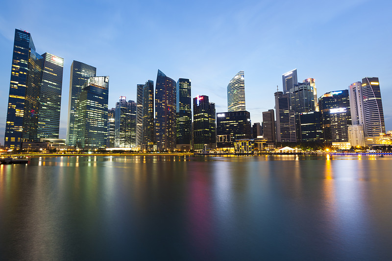 新加坡，金融区，滨海湾，蓝小时图片下载