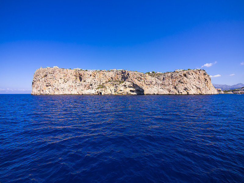 西班牙，马略卡岛，沙莫拉角附近的悬崖海岸图片下载