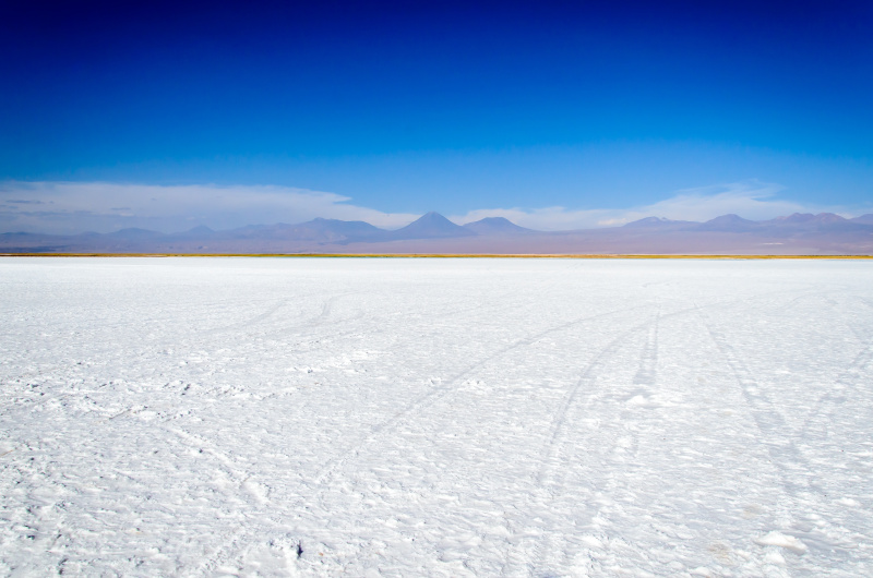 智利阿塔卡马沙漠特本昆什盐滩图片下载