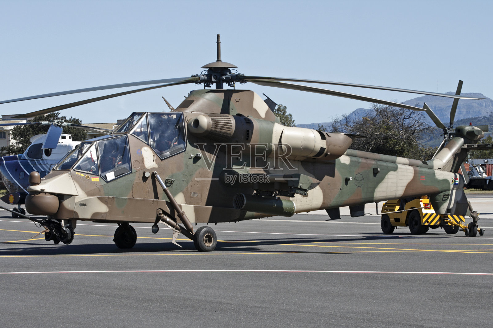 南非空军的Rooivalk攻击直升机照片摄影图片
