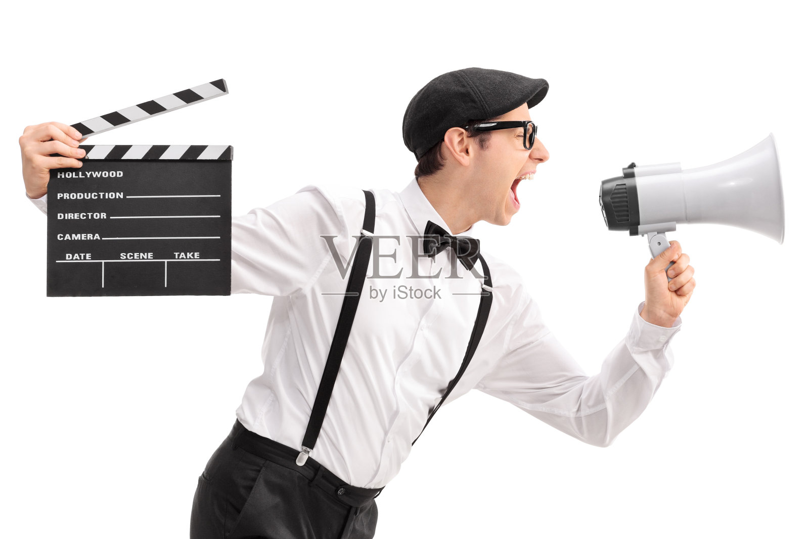 电影导演拿着板，对着扩音器大喊照片摄影图片