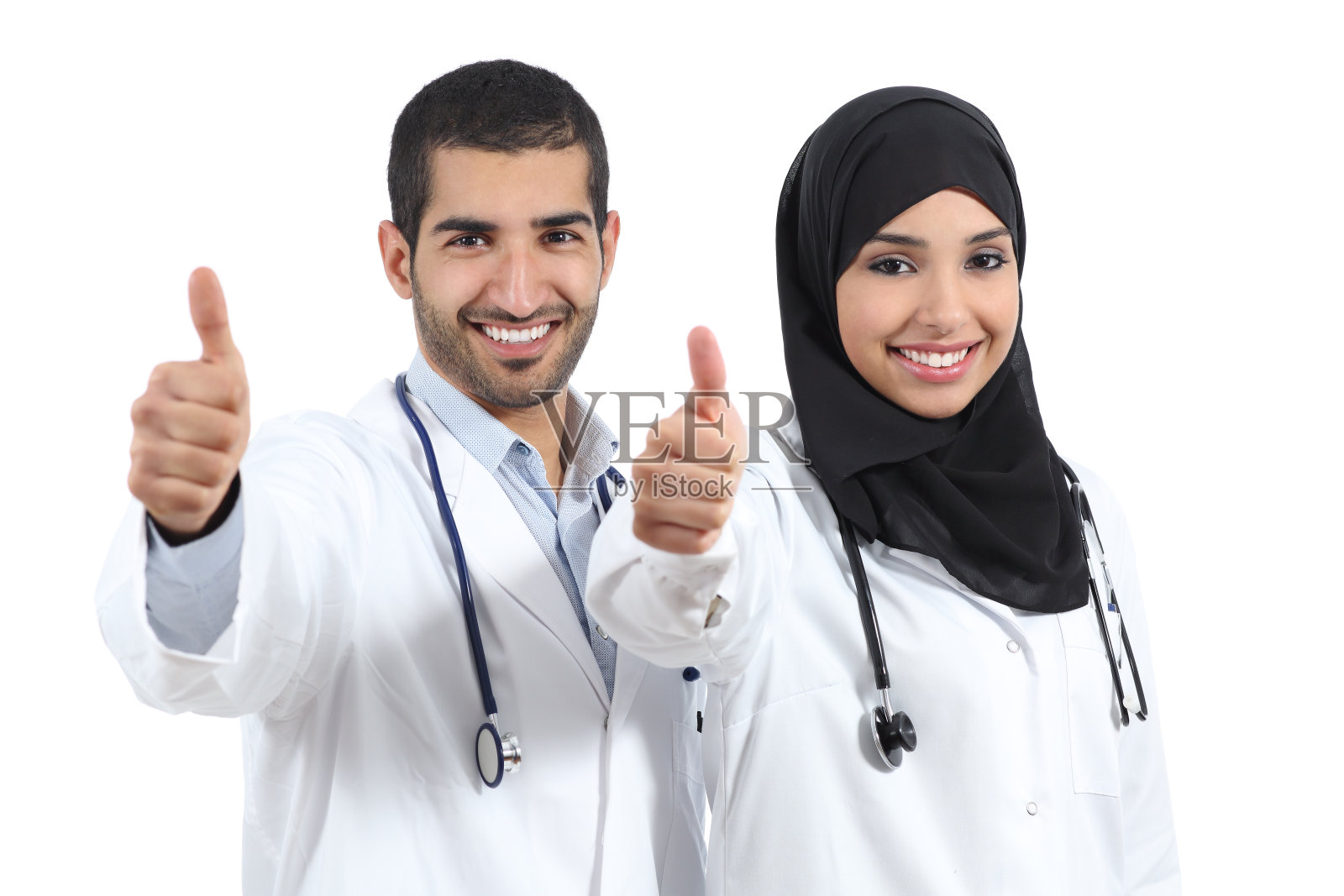 阿拉伯沙特的医生们高兴地竖起大拇指照片摄影图片