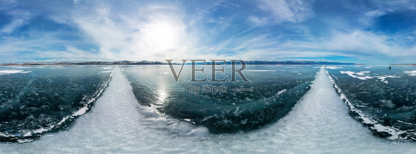 圆柱形全景图360冰面上有白色的大裂缝照片摄影图片