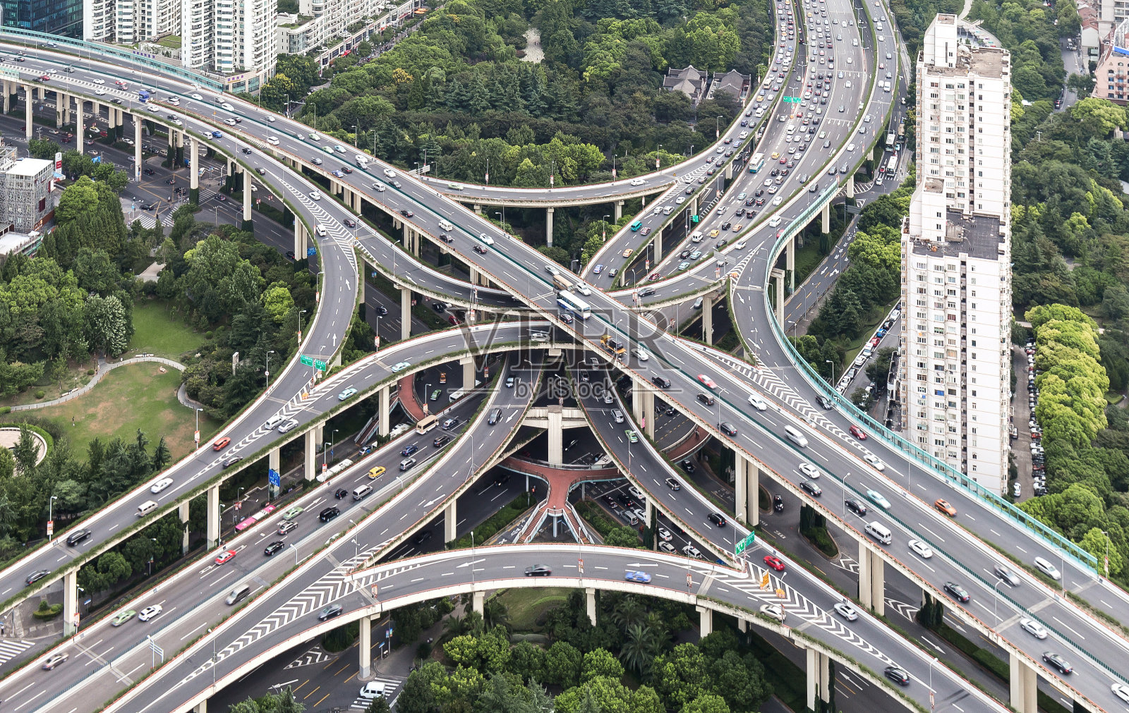 像上海这样的现代城市天桥鸟瞰图照片摄影图片