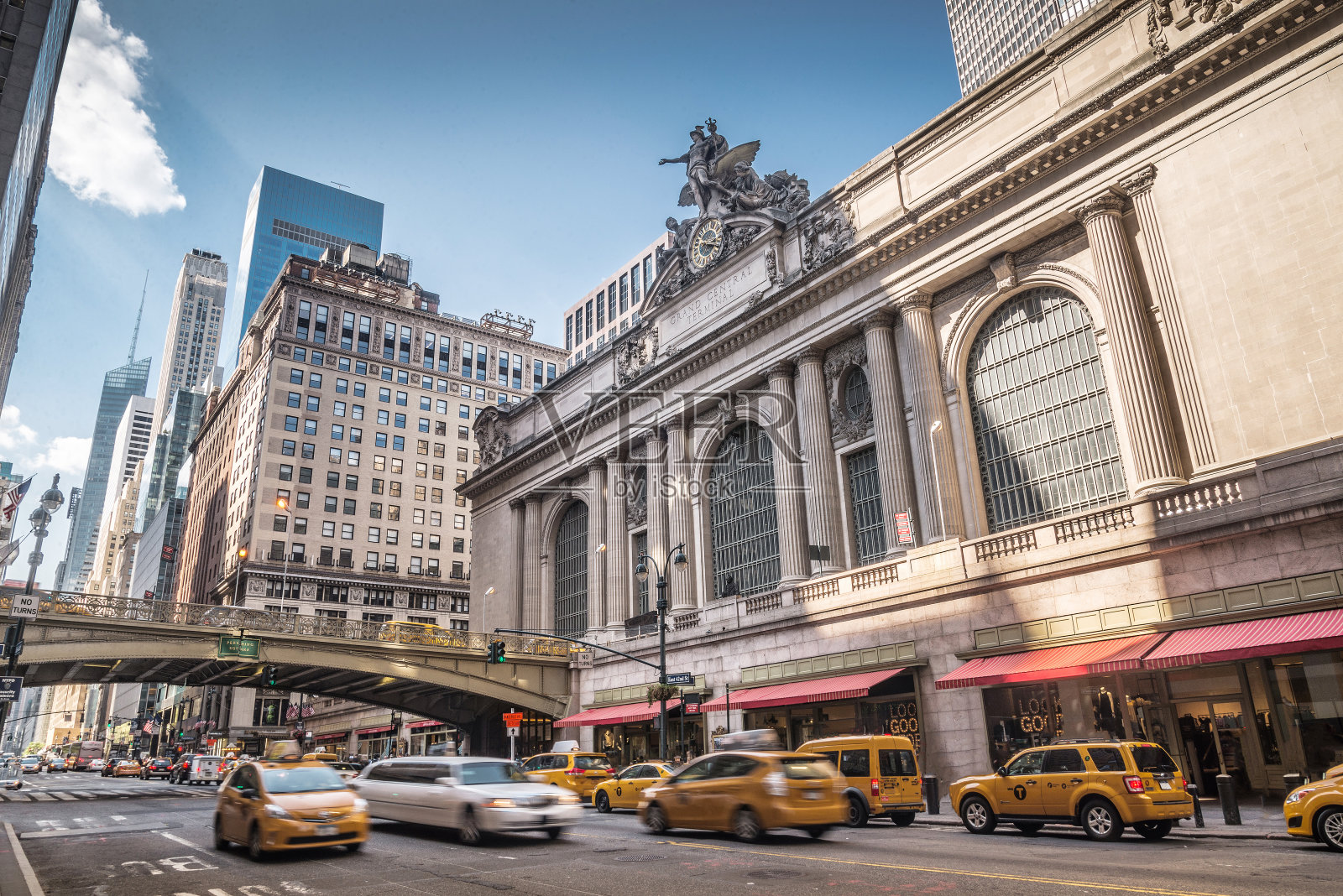纽约交通繁忙的中央车站照片摄影图片