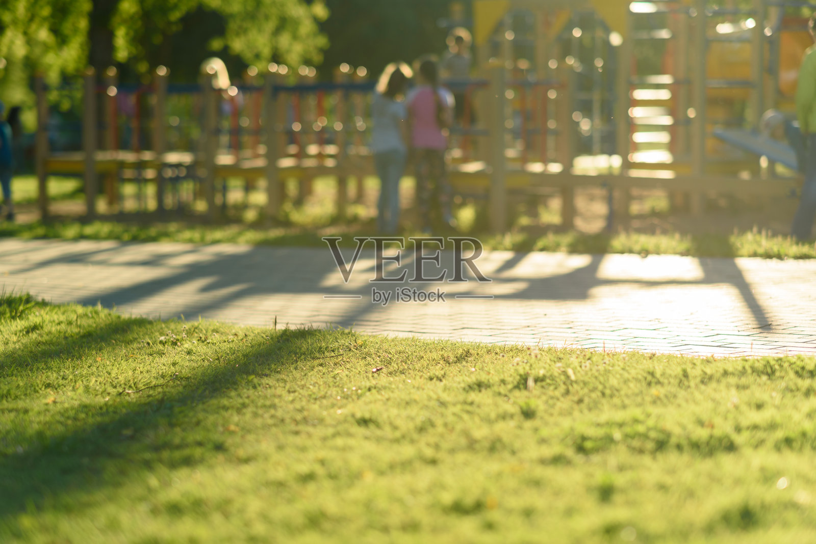 散焦和模糊图像背景儿童游乐场公共公园照片摄影图片