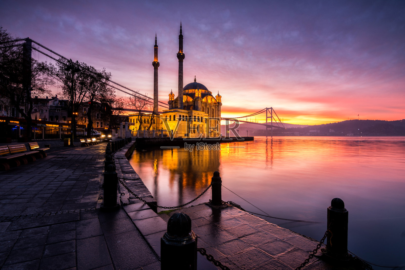 伊斯坦布尔ortakoy清真寺惊人的日出照片摄影图片