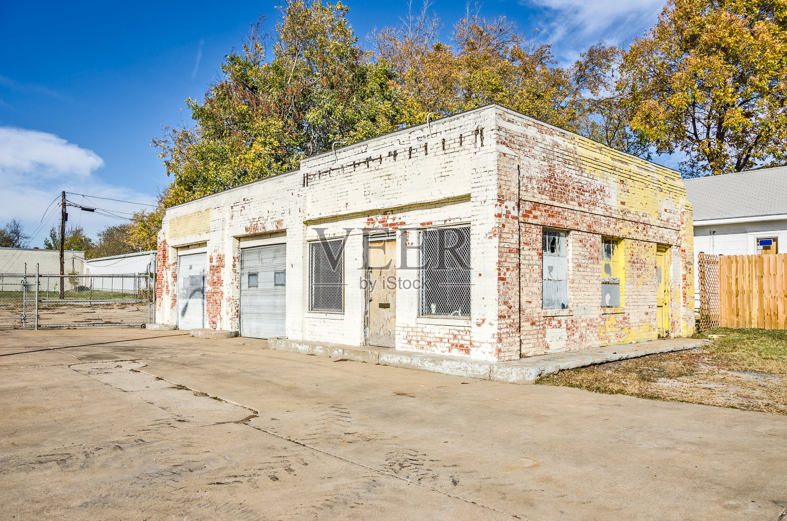 旧油漆砖服务站照片摄影图片