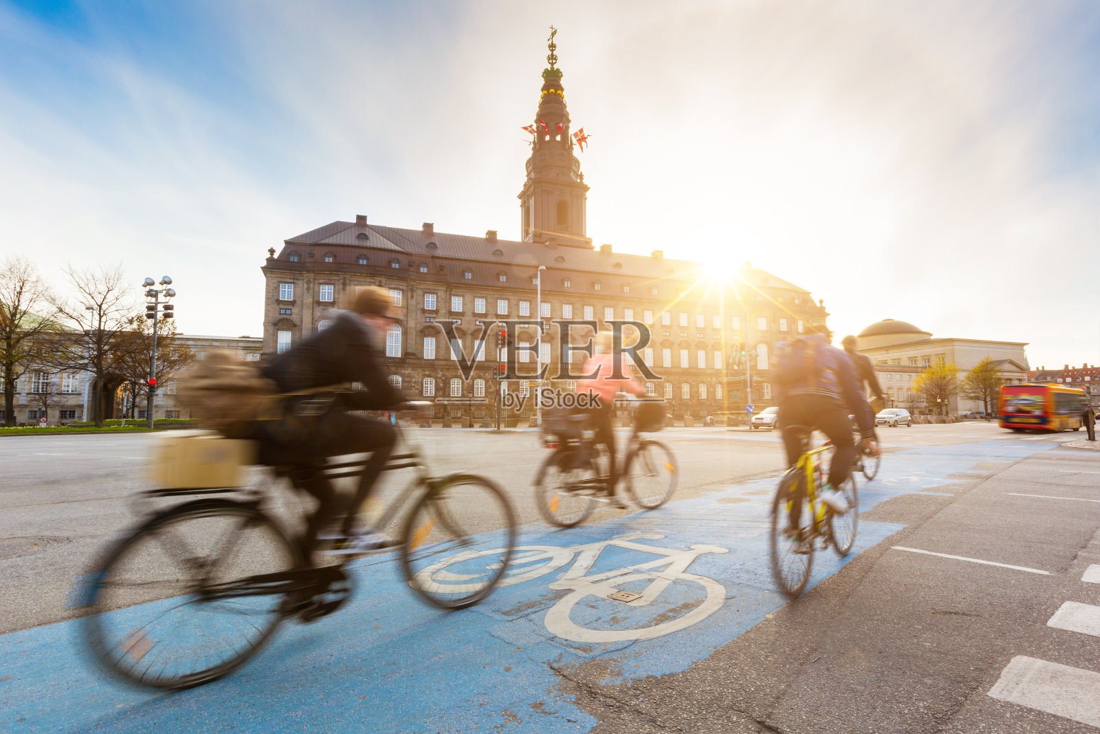 哥本哈根骑自行车的人照片摄影图片