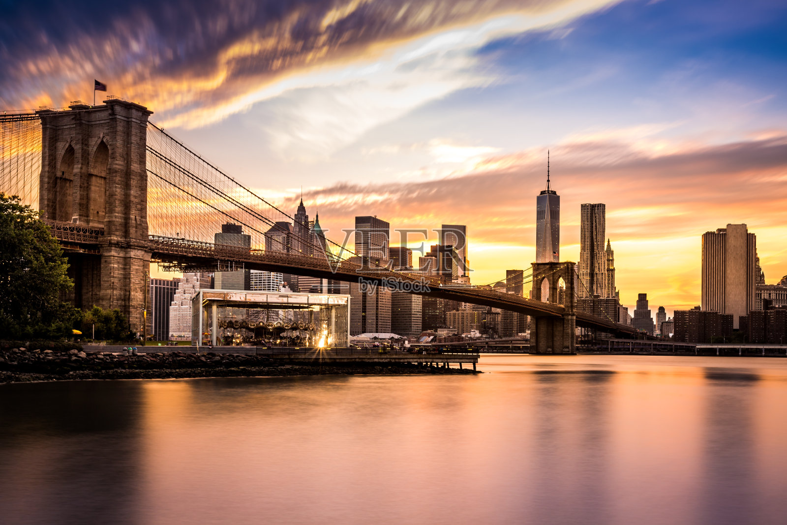 日落时分的布鲁克林大桥照片摄影图片