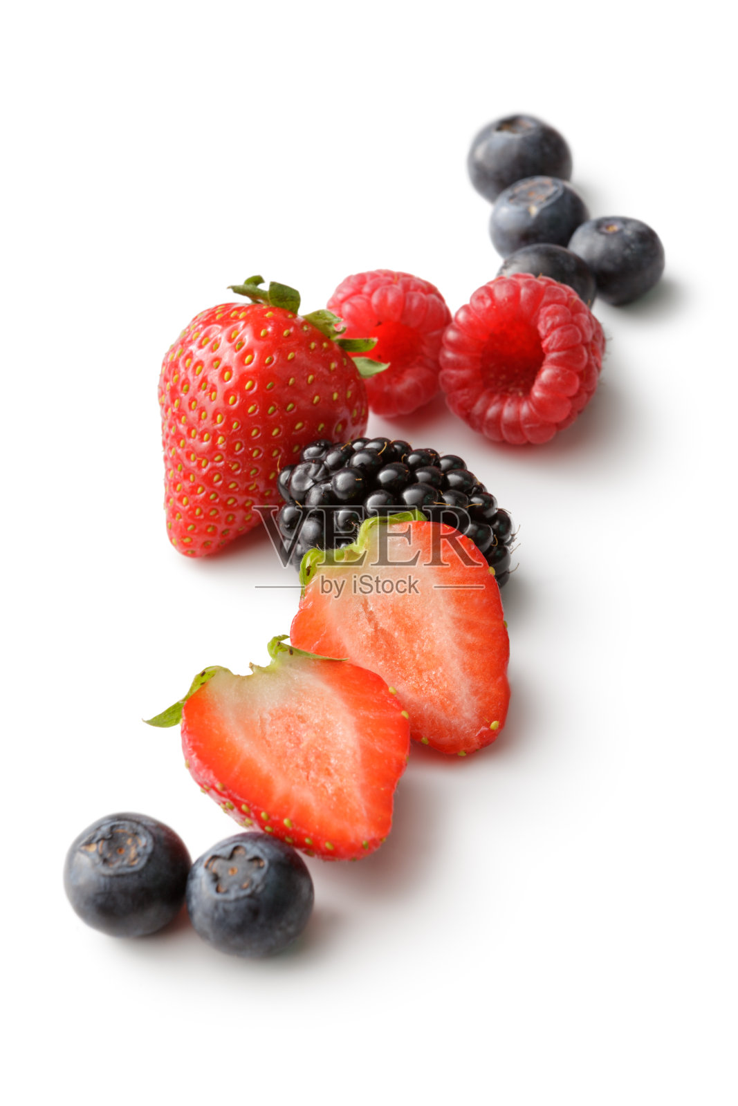 水果:草莓，覆盆子，蓝莓，黑莓和红醋栗照片摄影图片