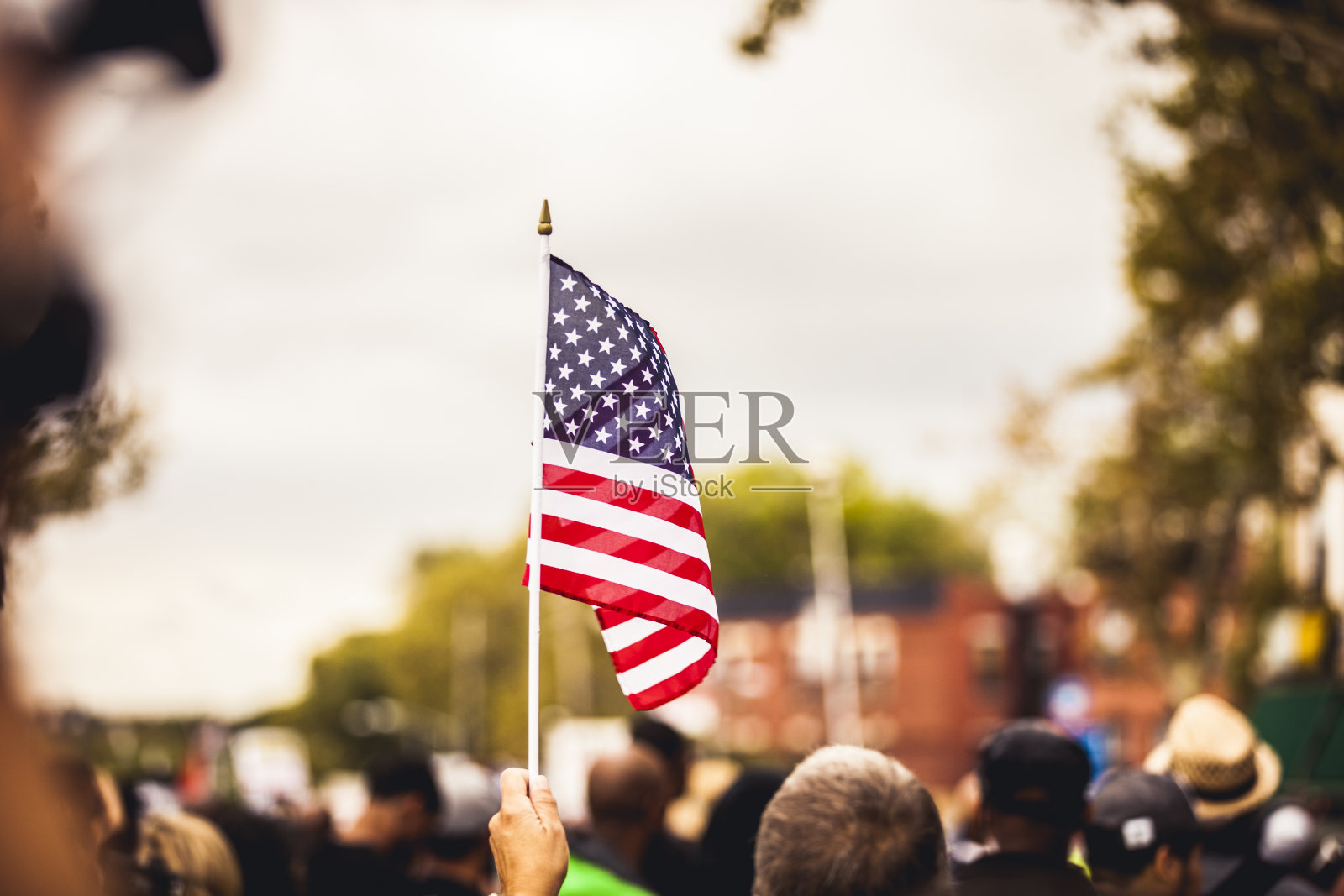 庆祝活动中的美国国旗照片摄影图片