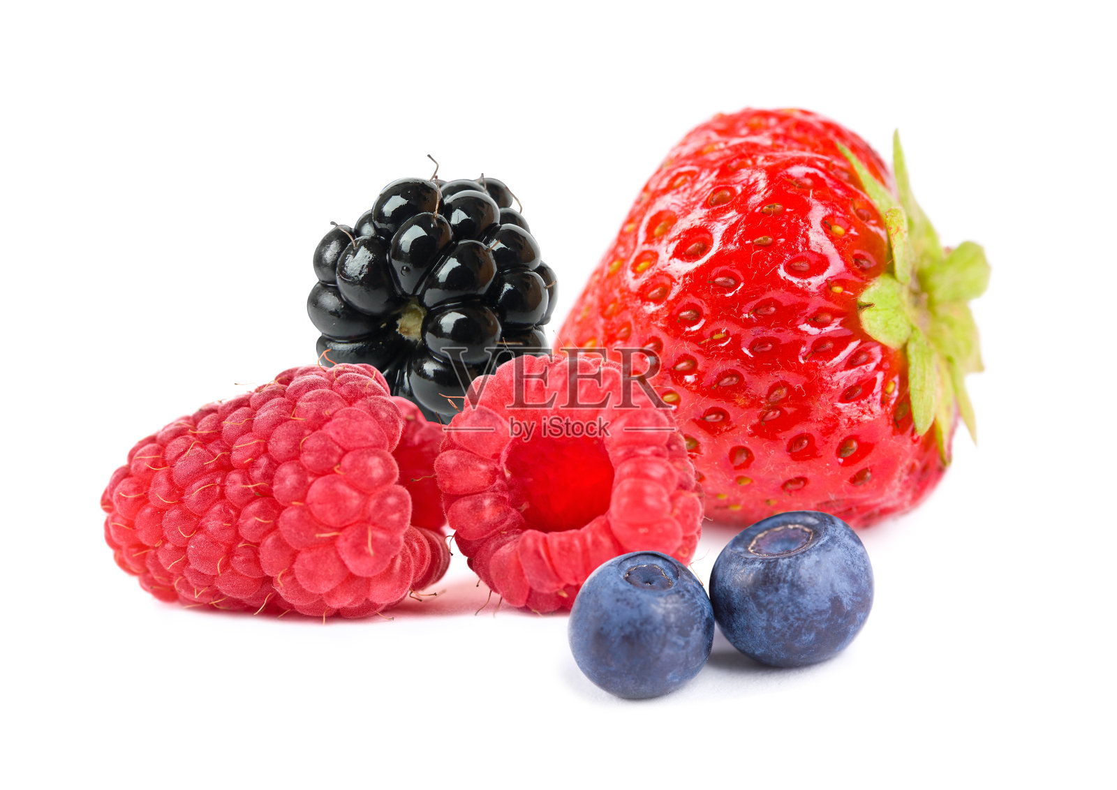 混合浆果-草莓，覆盆子，黑莓和蓝莓照片摄影图片