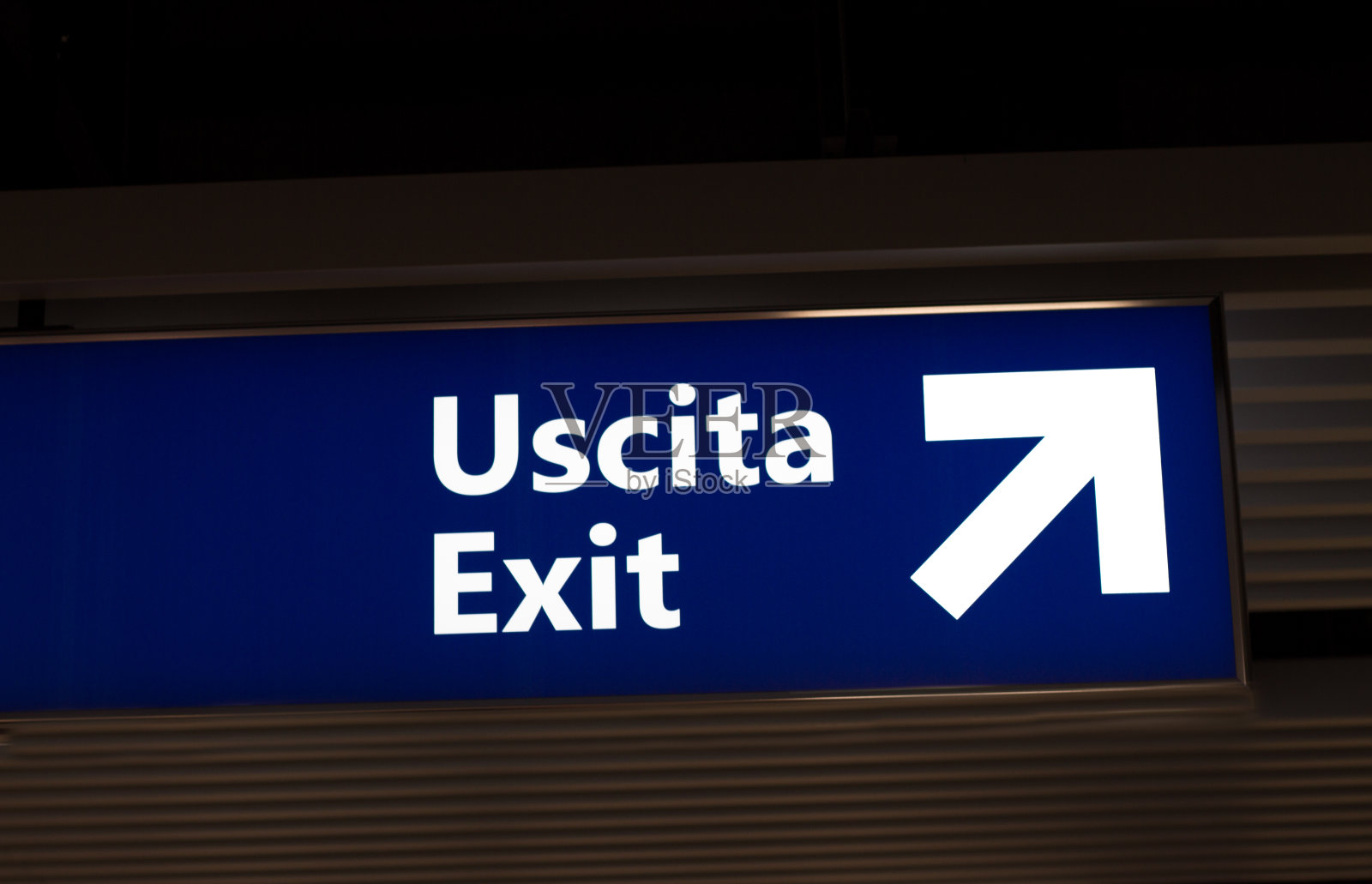 意大利标识:绿箭机场“乌西塔”照片摄影图片