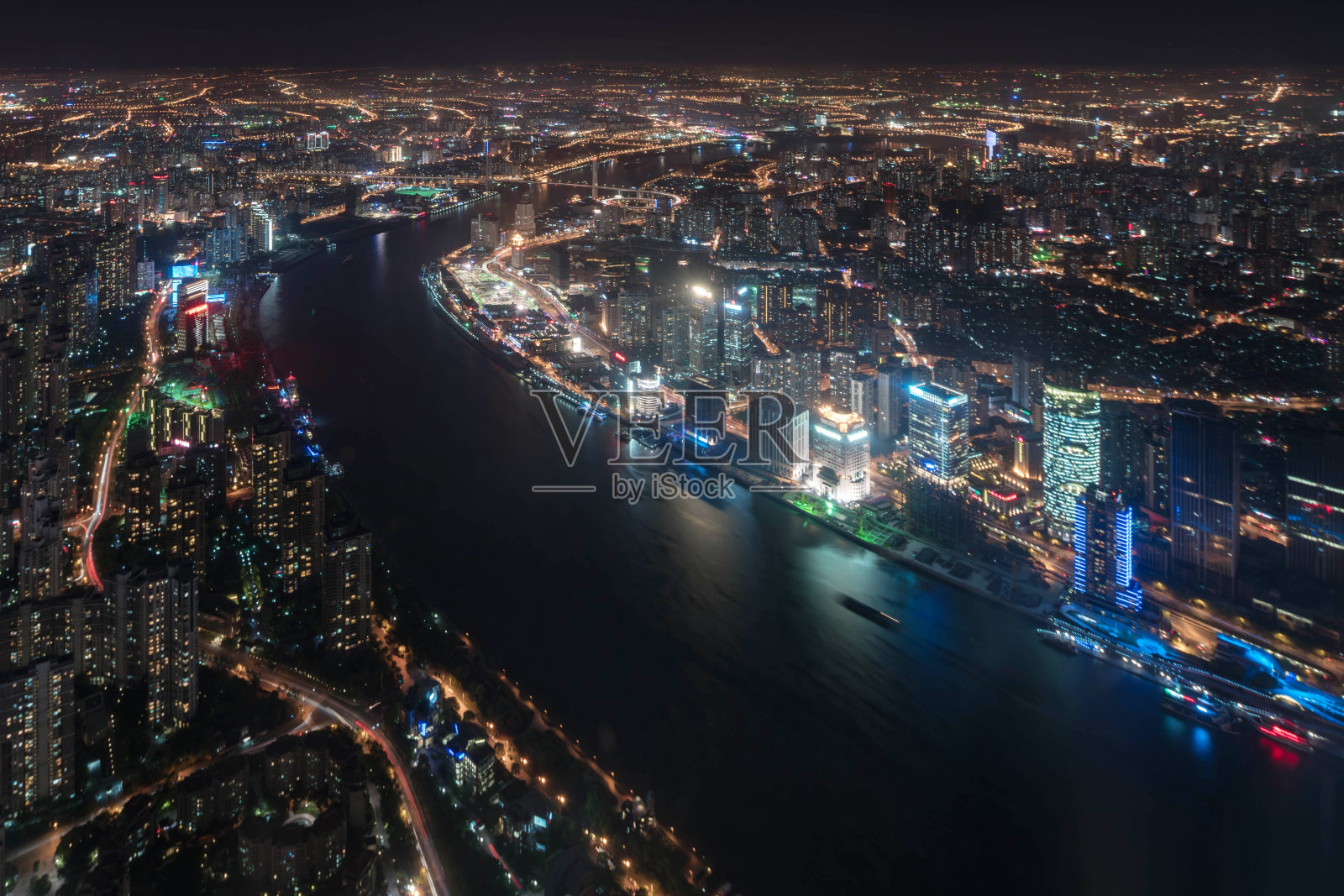 上海市区夜景鸟瞰图照片摄影图片