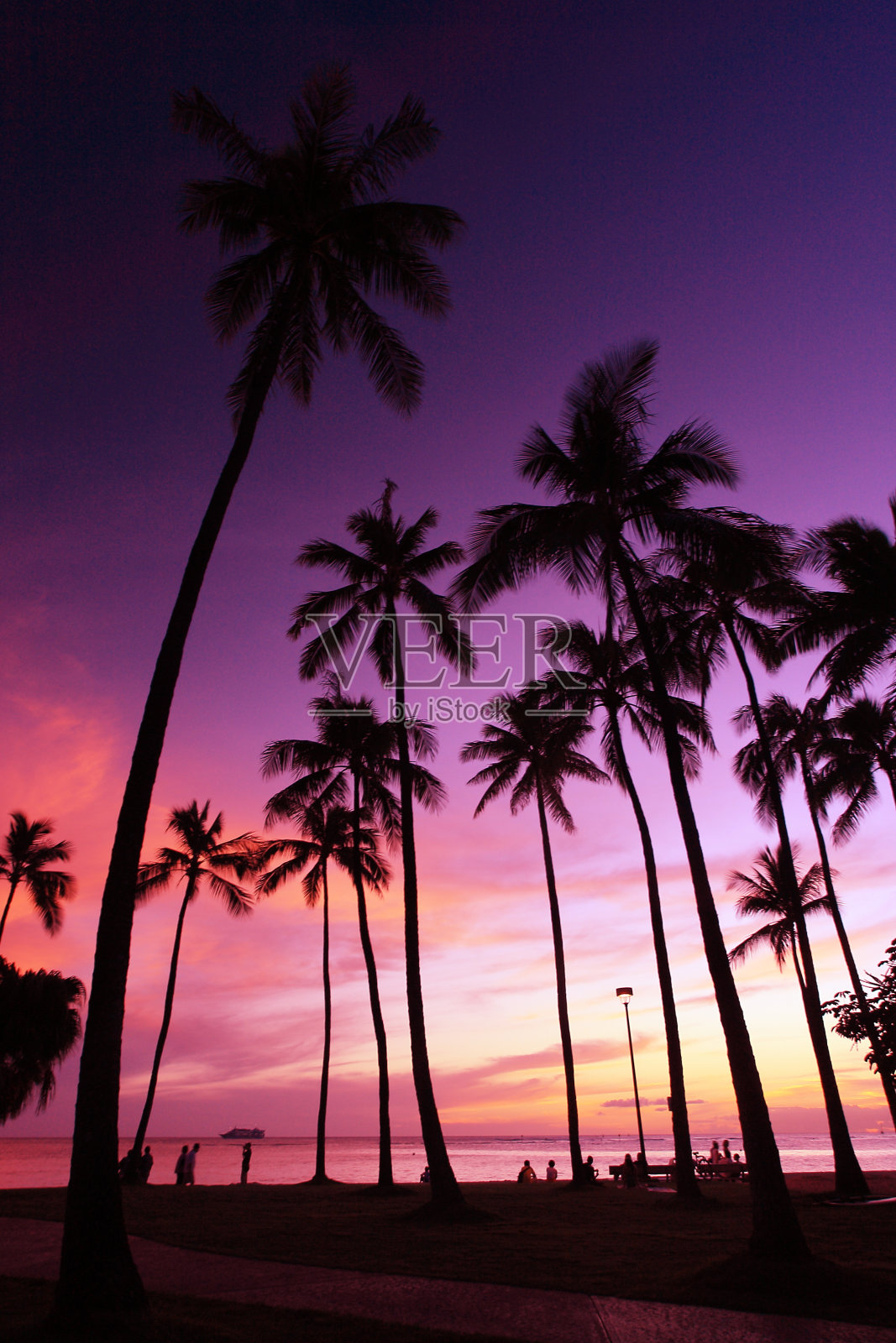 ハワイ、ワイキキビーチ、夕焼け照片摄影图片