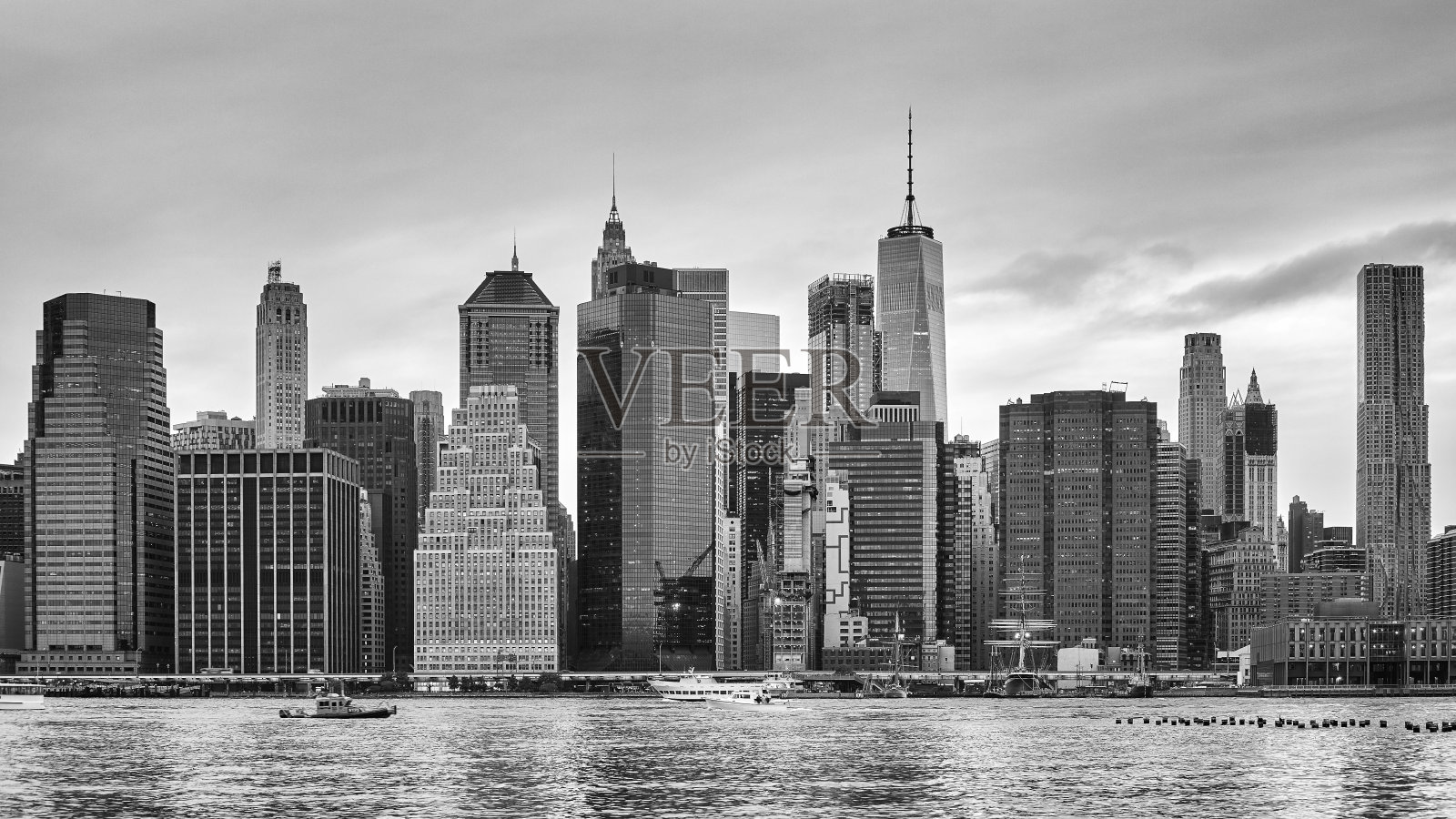 纽约曼哈顿的黑白照片。照片摄影图片