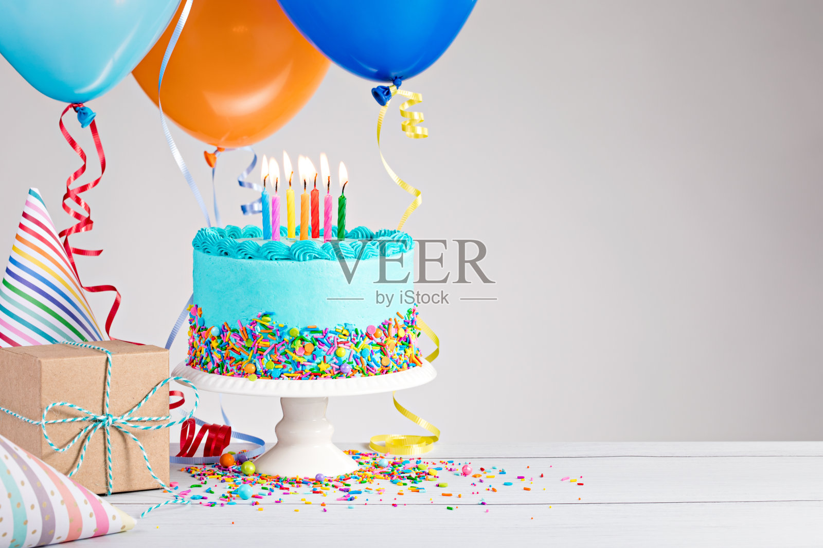 蓝色的生日蛋糕照片摄影图片
