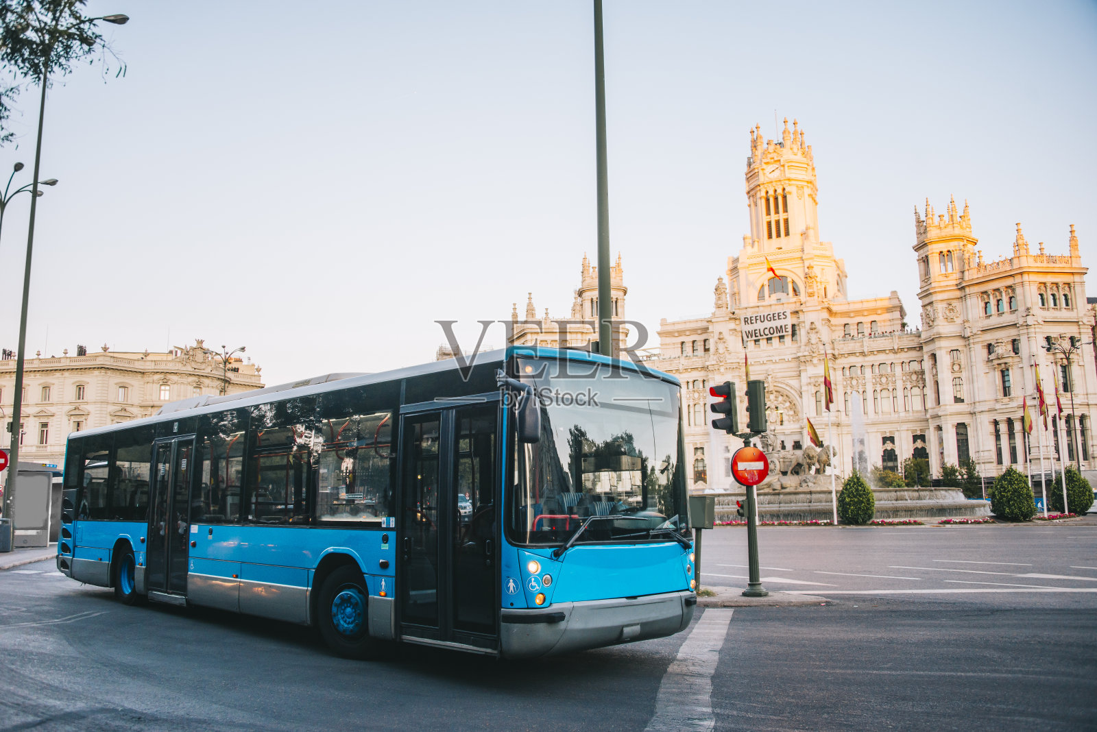 公共汽车在马德里照片摄影图片