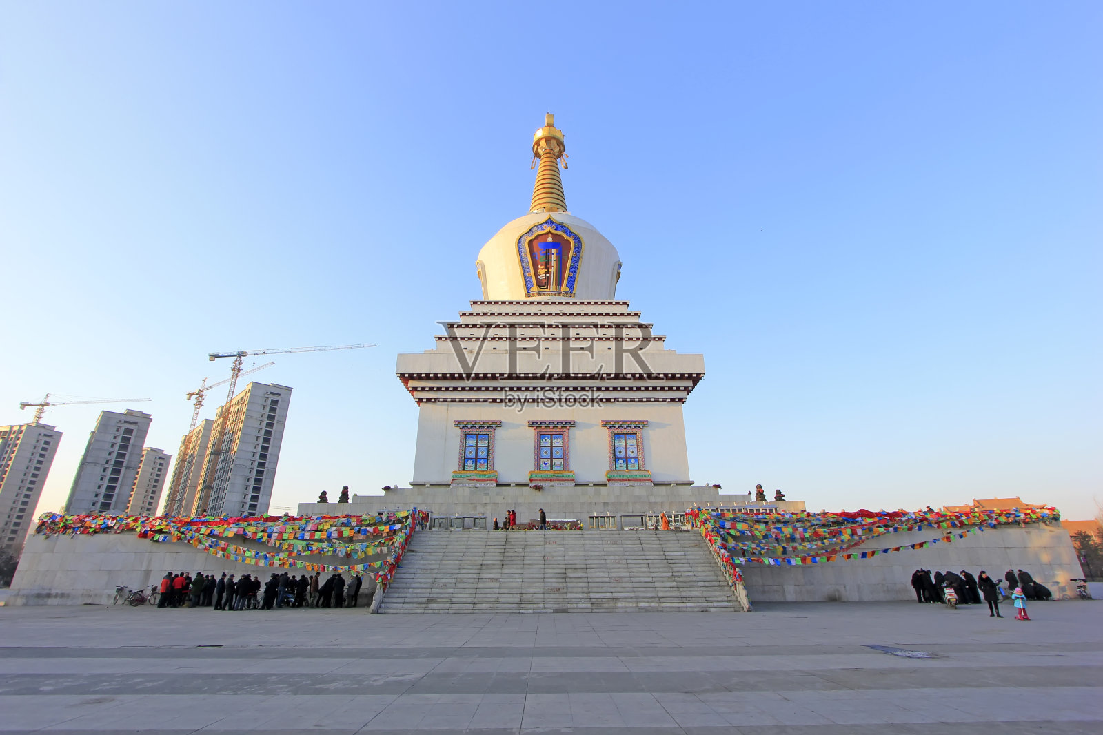 2015年2月6日，中国内蒙古自治区呼和浩特市汗宝塔建筑景观照片摄影图片