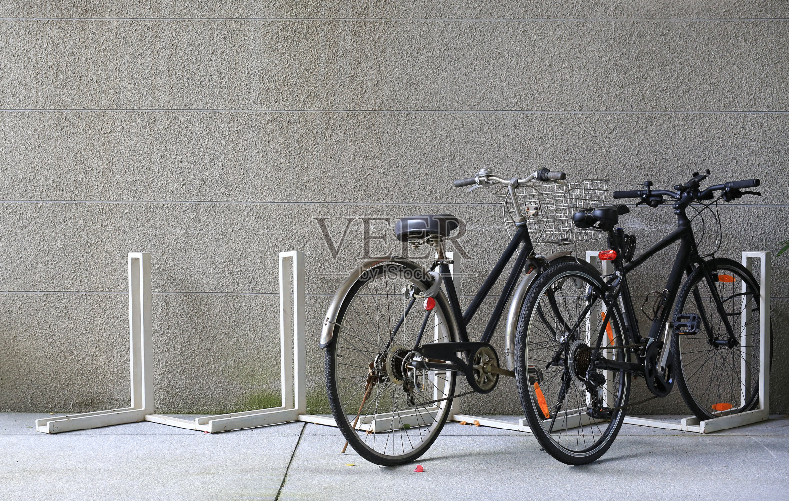 自行车停车。照片摄影图片