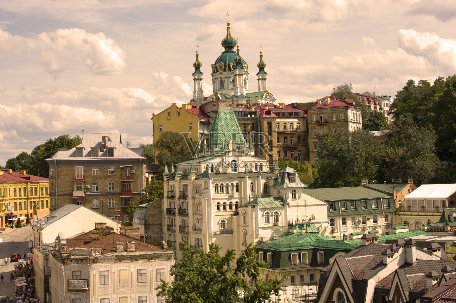 乌克兰基辅壁纸背景。圣安德鲁大教堂照片摄影图片