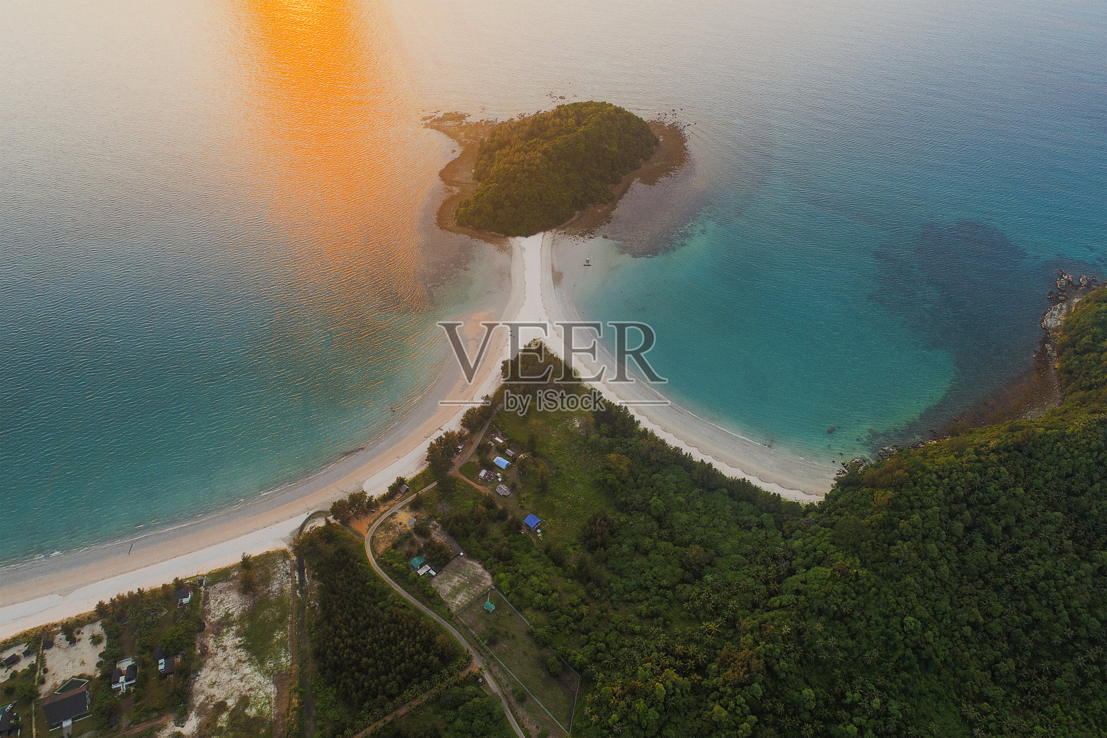 美丽的鸟瞰图Pantai海滩在Kudat，马来西亚照片摄影图片