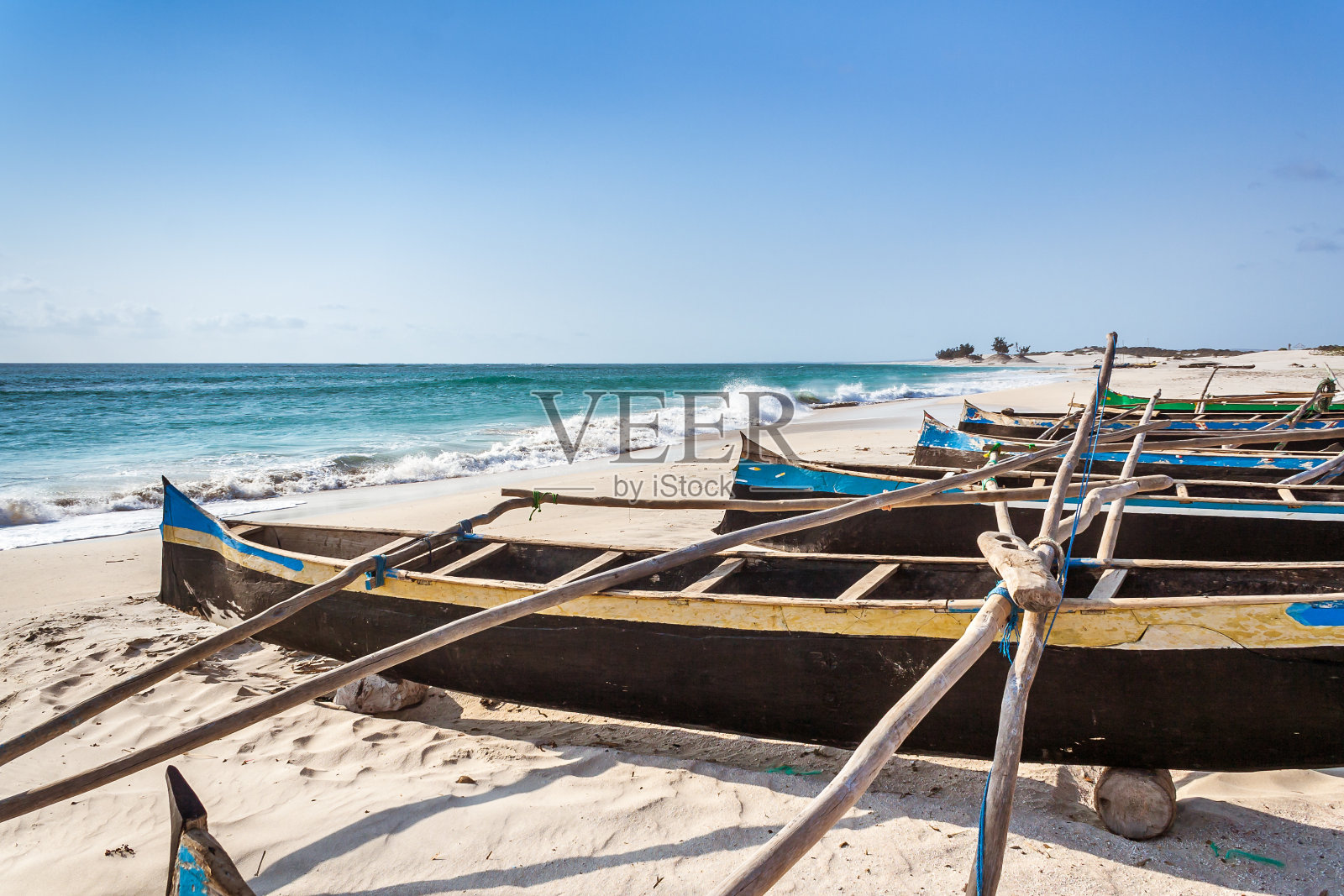 马达加斯加的钓鱼独木舟照片摄影图片