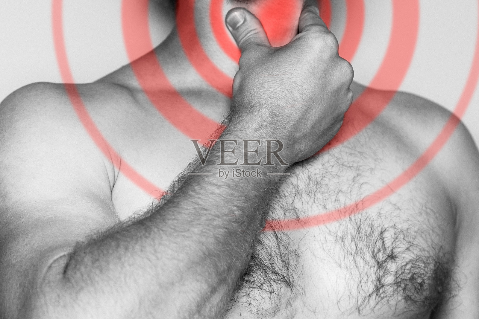 男人用手扼住自己的喉咙，剧痛。单色图像，孤立在白色背景上。疼痛部位呈红色照片摄影图片